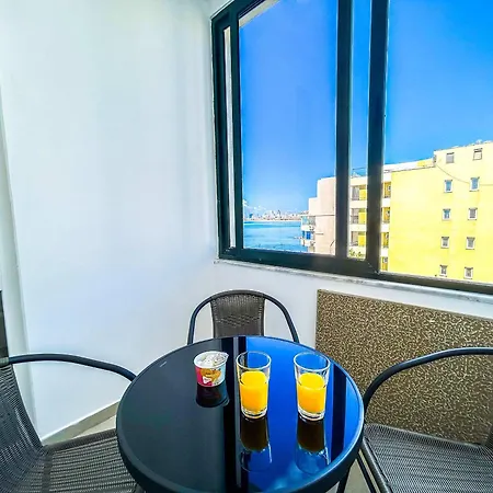 Charming 1187 Apartment